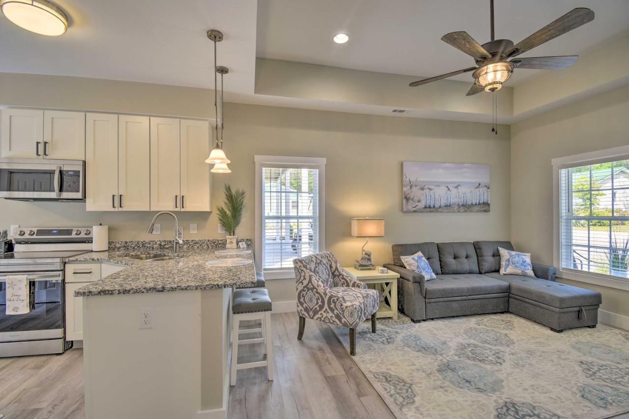 Ocean Isle Beach Home With Shared Lanai And Grill 外观 照片