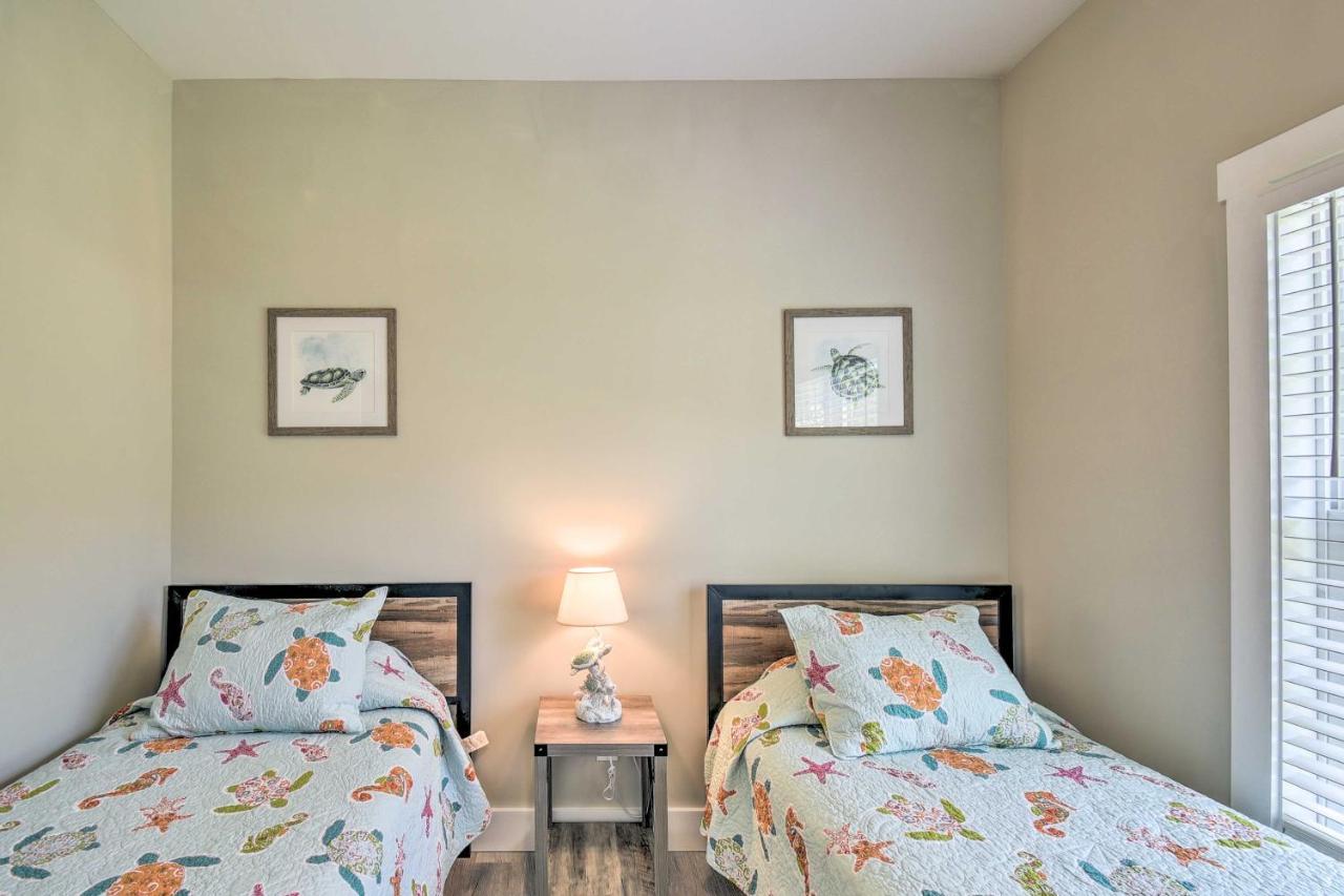 Ocean Isle Beach Home With Shared Lanai And Grill 外观 照片